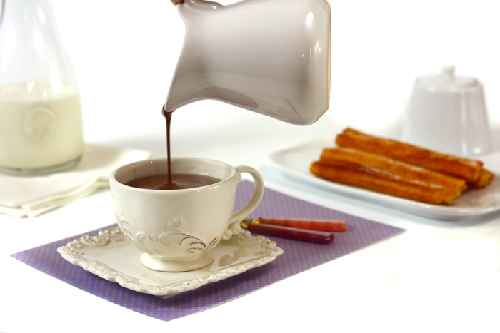 Cómo hacer chocolate a la taza en Crock Pot o slow cooker. Receta paso a paso. 