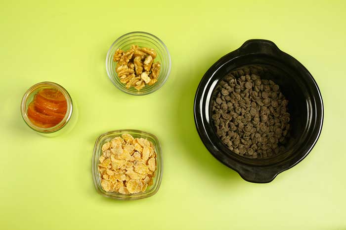 Rocas de chocolate negro y naranja. Receta de Navidad en Crock Pot