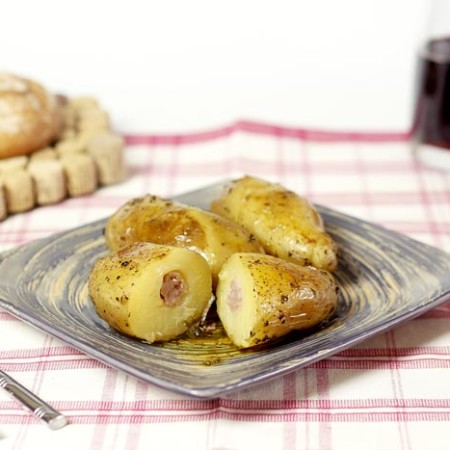 Patatas rellenas de salchichas. Recetas de cenas para crock pot