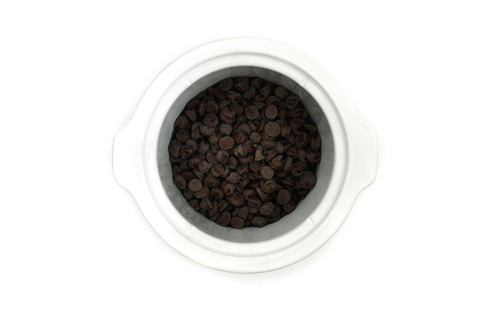 Chocolate negro con naranja confitada y nueces. Receta para crock pot o slow cooker