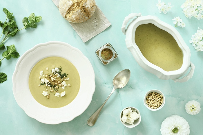 Crema de calabacín y queso feta. Receta para slow cooker