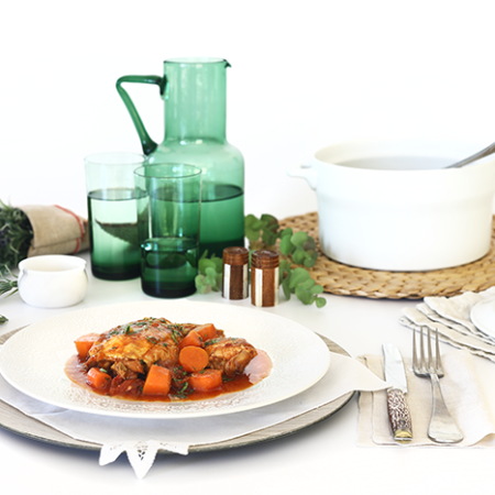 Pollo guisado. Receta para slow cooker